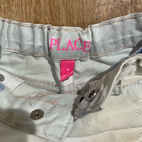 Children’s Place - Girls Distressed Shortie Shorts - Picture 4 of 4